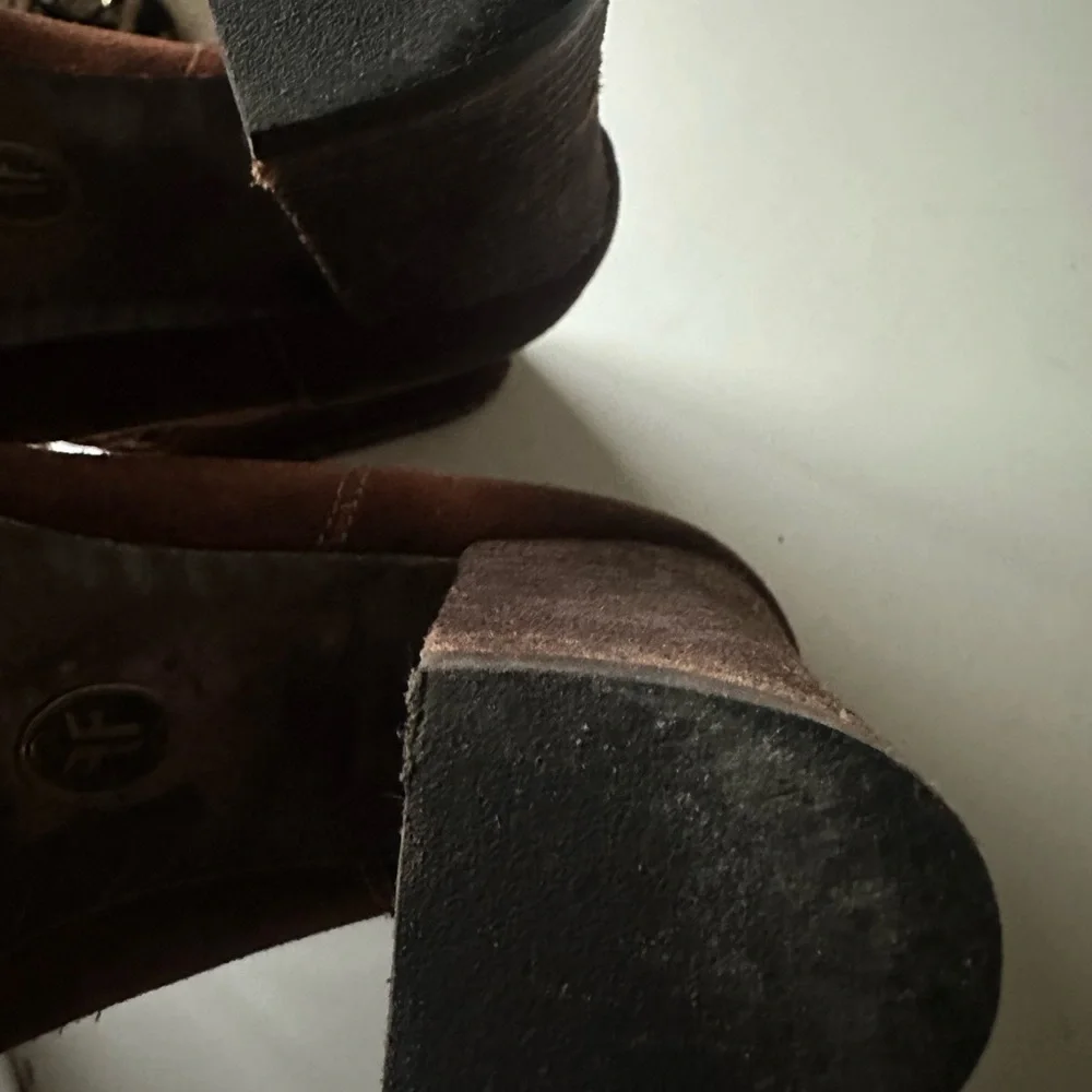 Frye Parker Moc Brown Suede Leather Bootie Rawhide Laces High Heel 8 - Picture 6 of 7